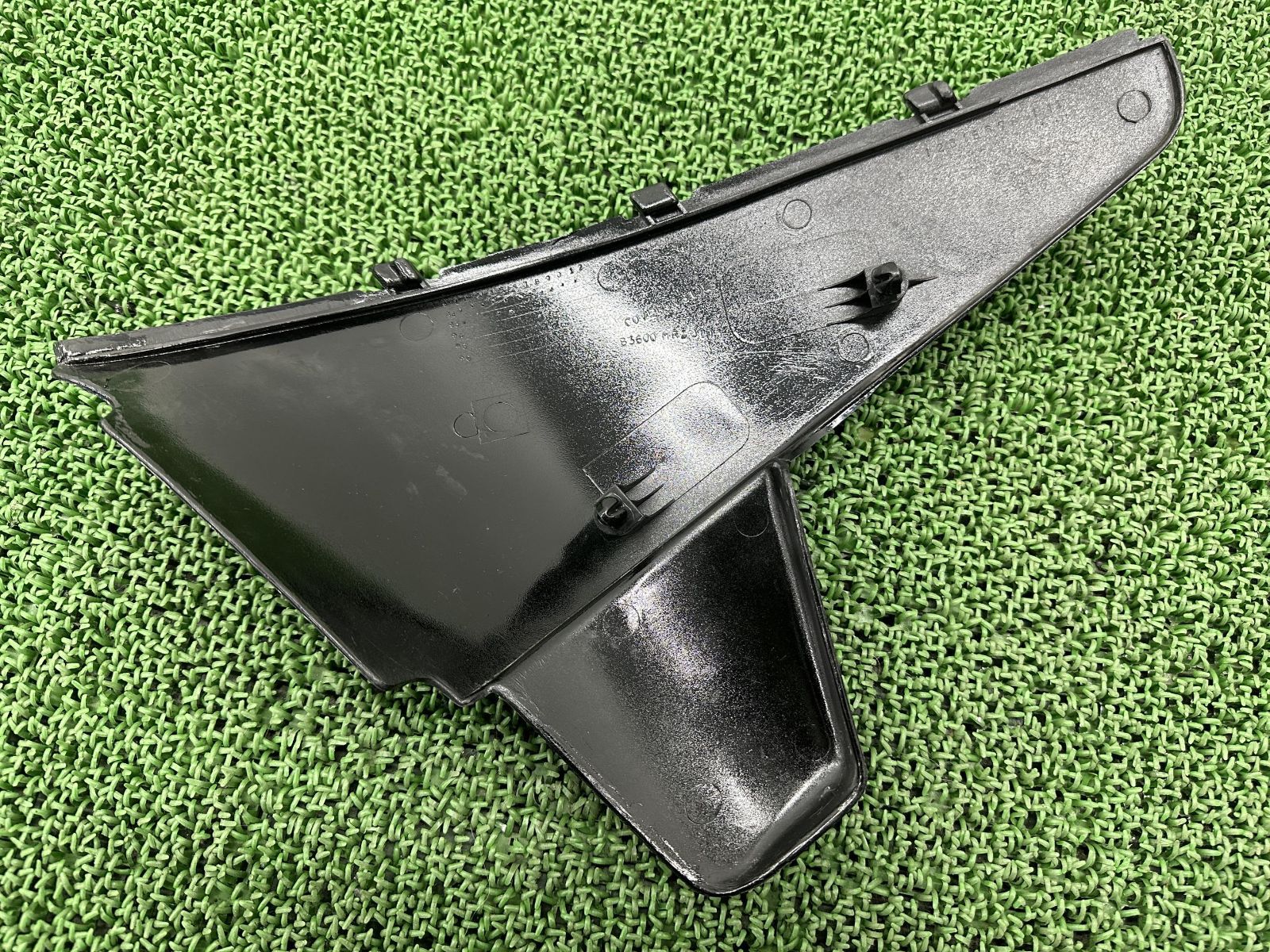 Ducati 400ss カウル他、純正ジャンクパーツ Ducati 400ss カウル他、純正ジャンクパーツ SS950S シングルシート