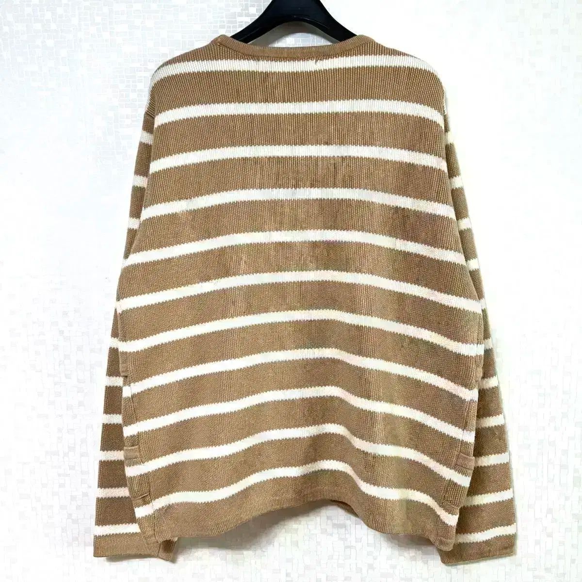 LOUIS FÉRAUD ストライプニットカーディガン　新品未使用♡ 66 90 (本物) カラガーフェルド レディース ストライプ ニット