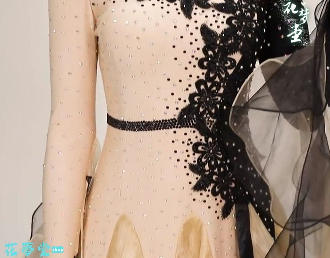 キラキラ シャンパン