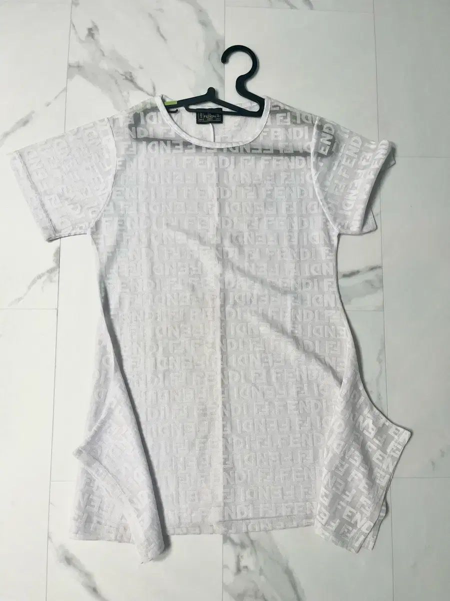ペンディジン 白 Tシャツ