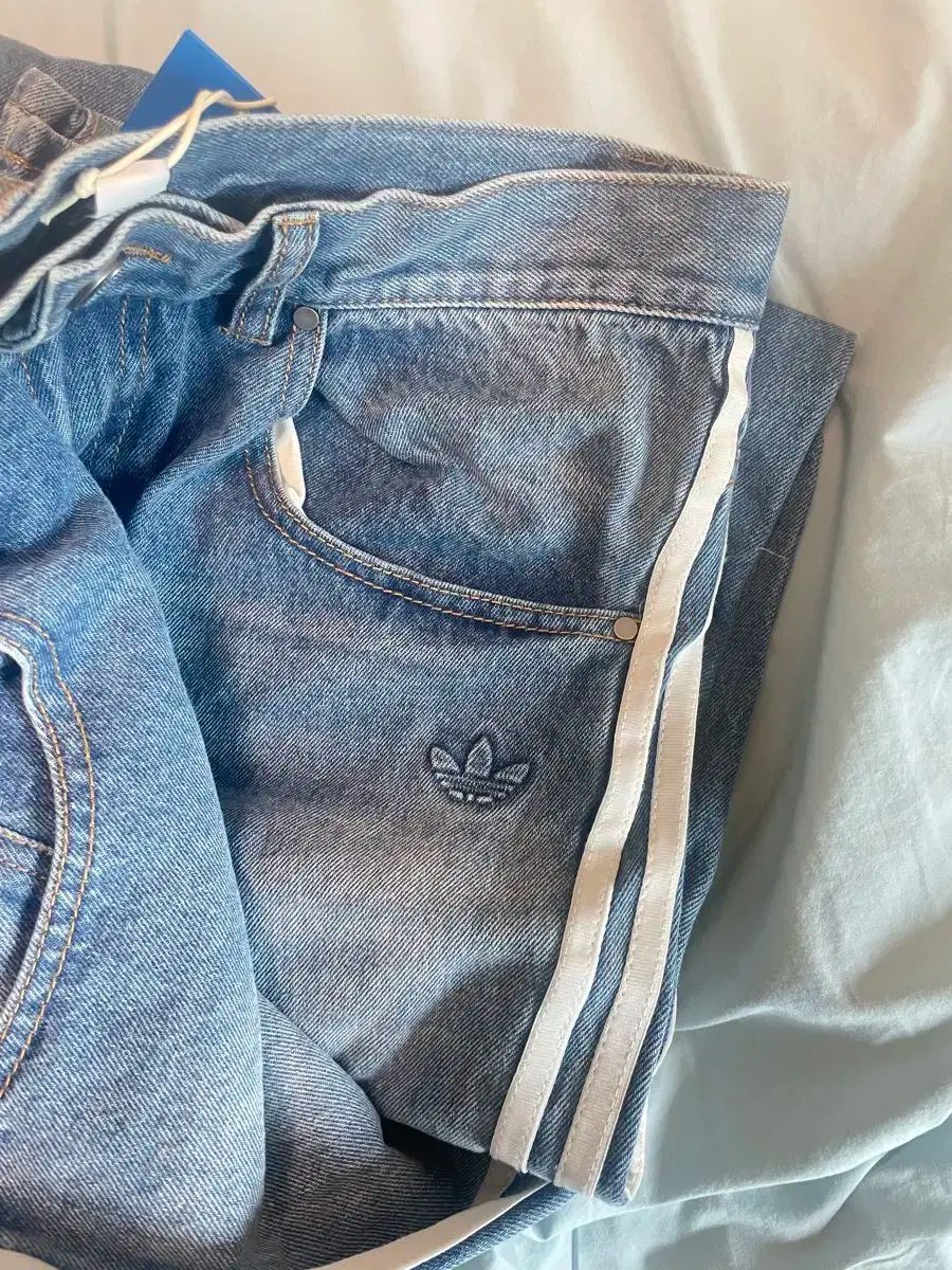 adidas(アディダス) アディレニウム 3 デニム 33 新品 - メルカリ
