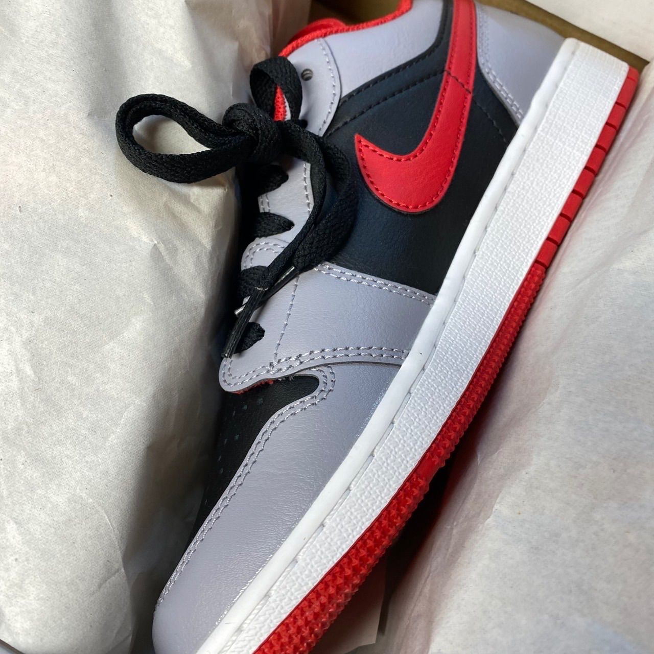 Nike GS Air Jordan 1 Low 