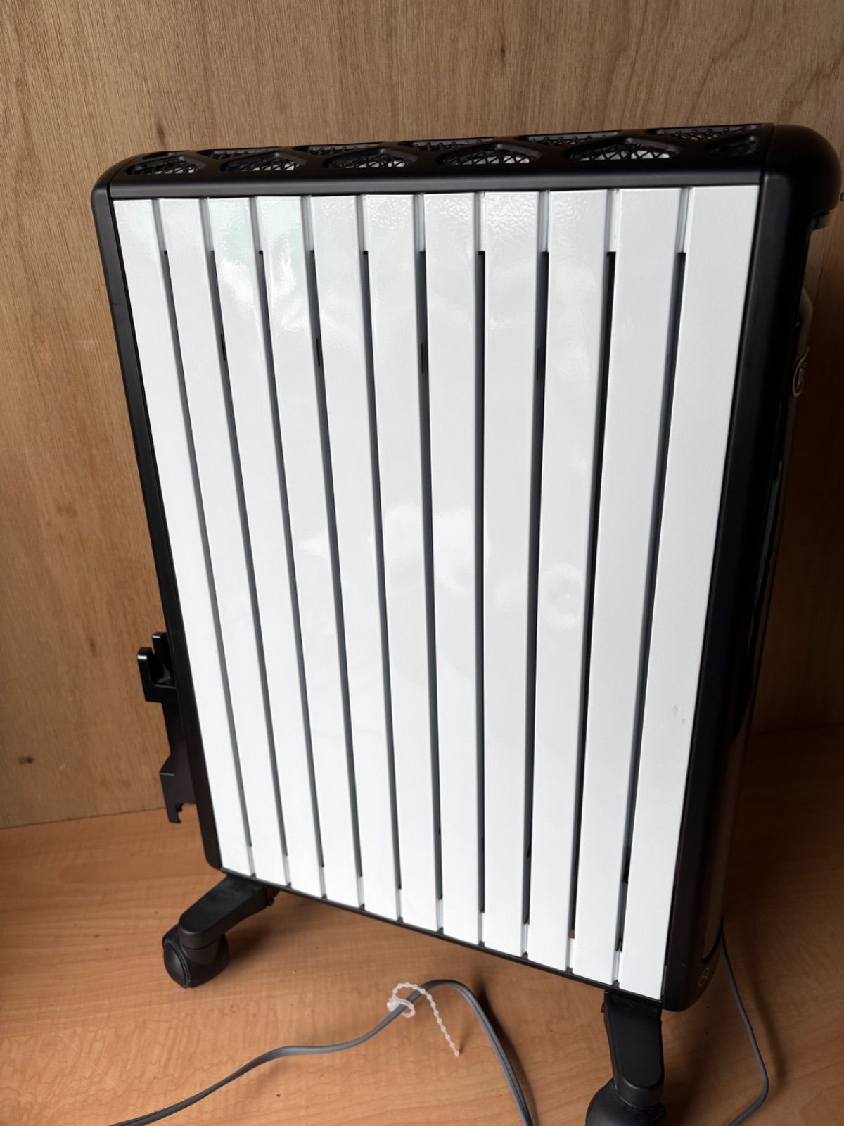 De Longhi デロンギ マルチダイナミックヒーター MDH15-BK リモ付き WWW_KANDAIZUMI_COM