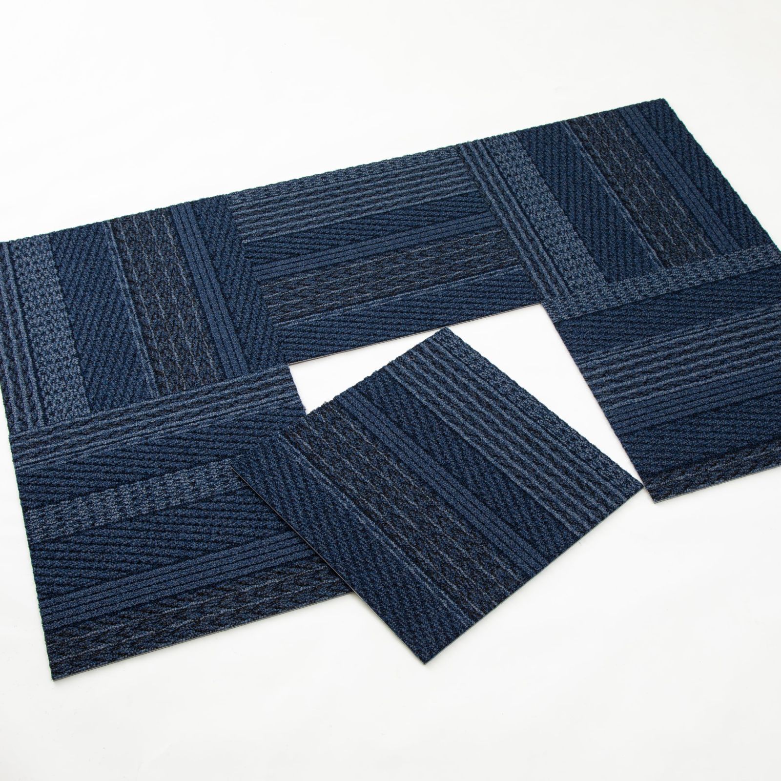在庫セール タイルカーペット ブルー ユニットラグ 50×50cm UR2203 ケーブルニットⅢ 6枚入り|1ケース 川島織物セルコン 日本製