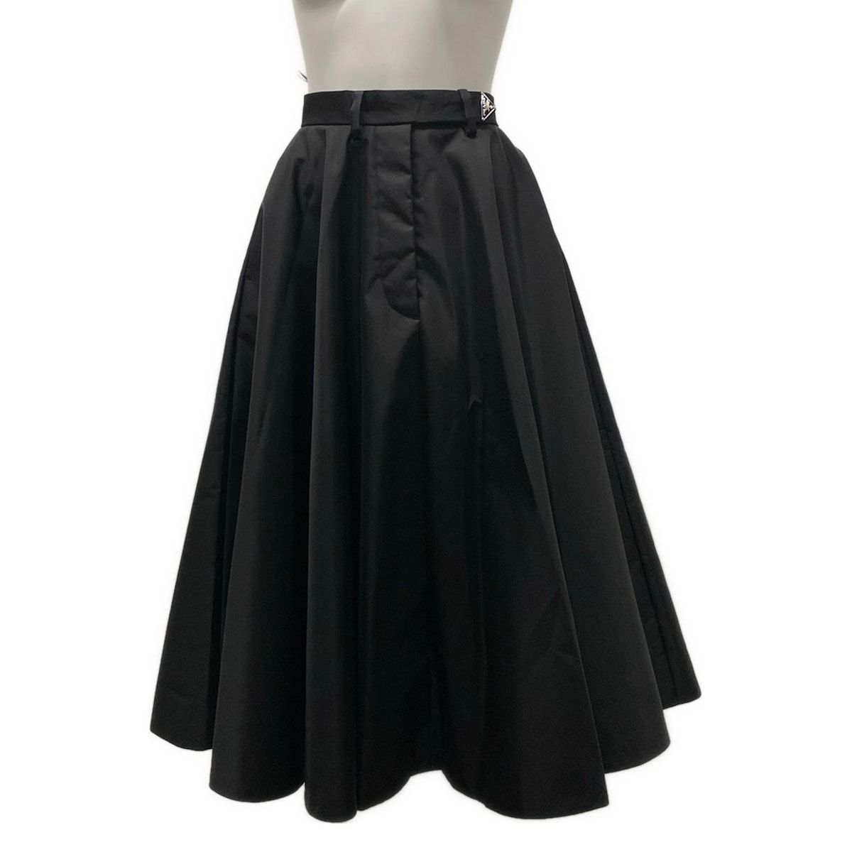 PRADA Re-Nylon プリーツスカート ブラック　36サイズ PRADA Re-Nylon プリーツスカート ブラック 36サイズ Prada Re-Nylon
