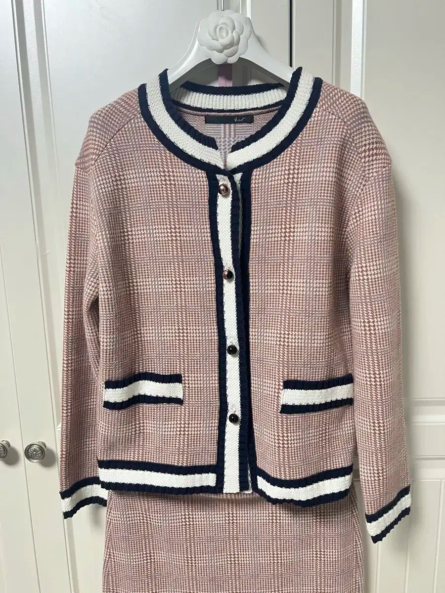 g-cut チュード スカート セットアップ ほぼ