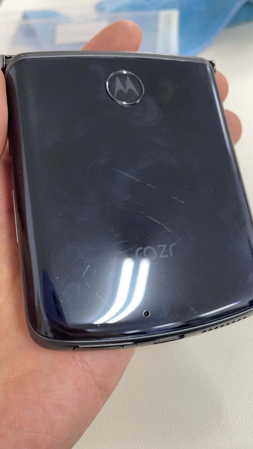 中古】MOTOROLA razr 5G ポリッシュグラファイト - メルカリ