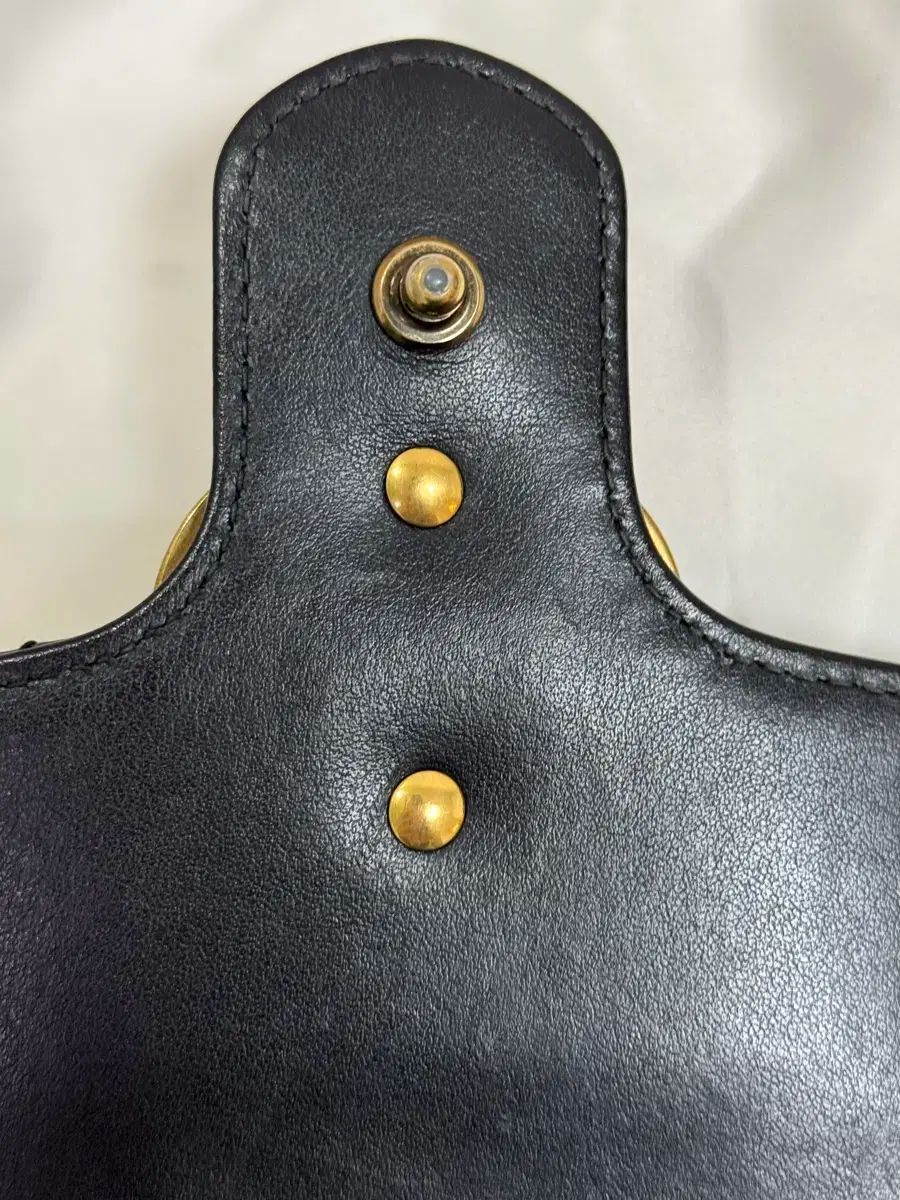 GUCCI グッチ