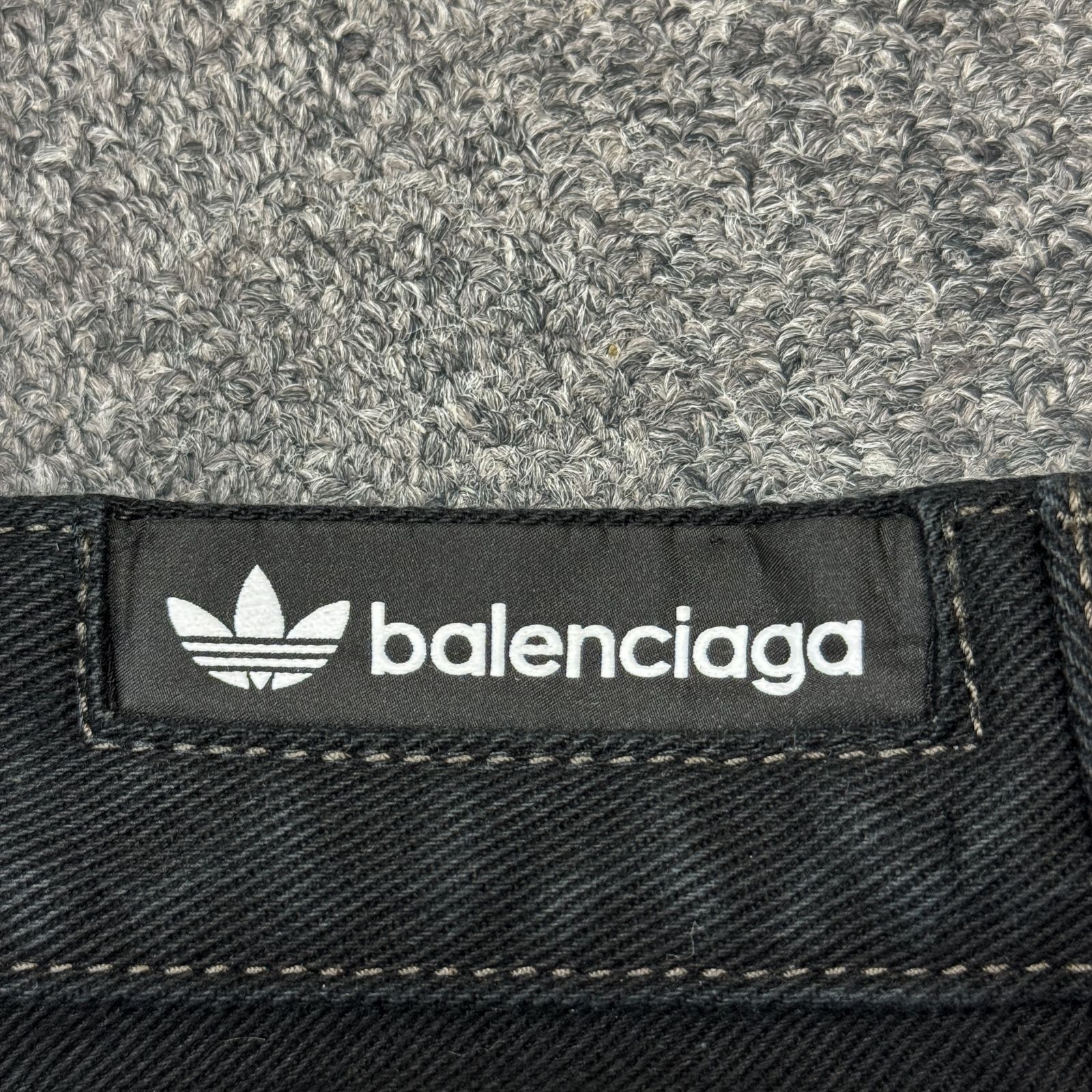 国内正規 BALENCIAGA × adidas 23SS Baggy Short Pants デストロイ
