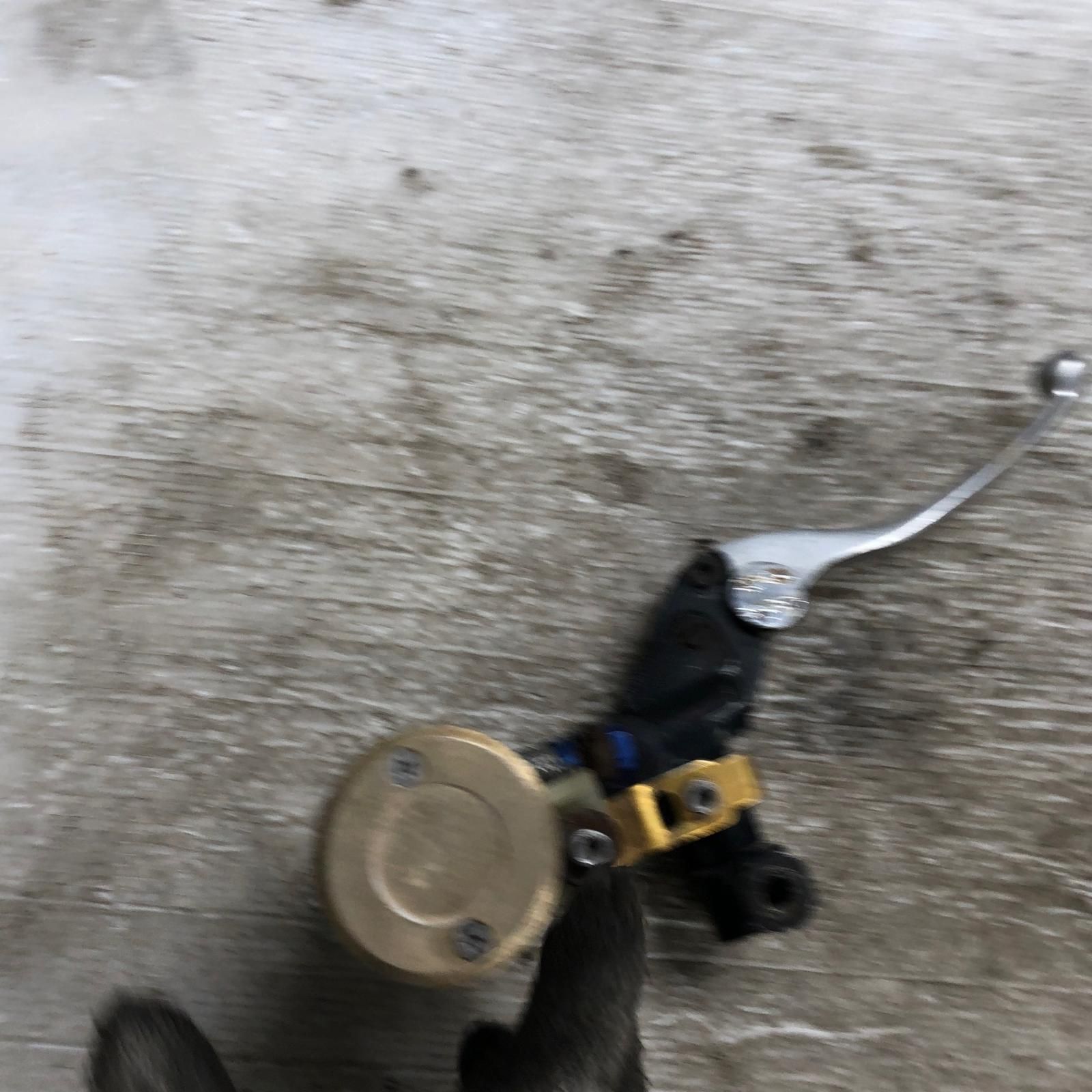 フロントマスターシリンダー カワサキ