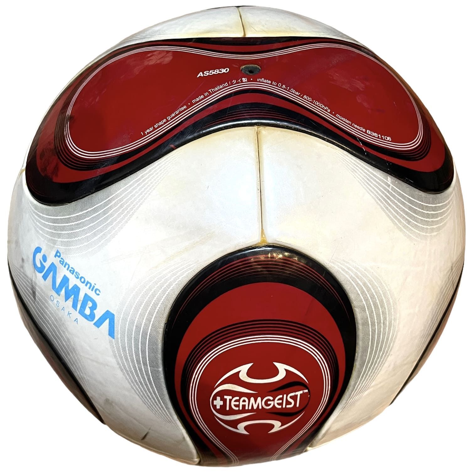 Adidas アディダス　サッカーボール　チームガイスト Teamgeist 2006 公式球 5号球 FIFA AS5830 レッド JFA検定球　 【中古】