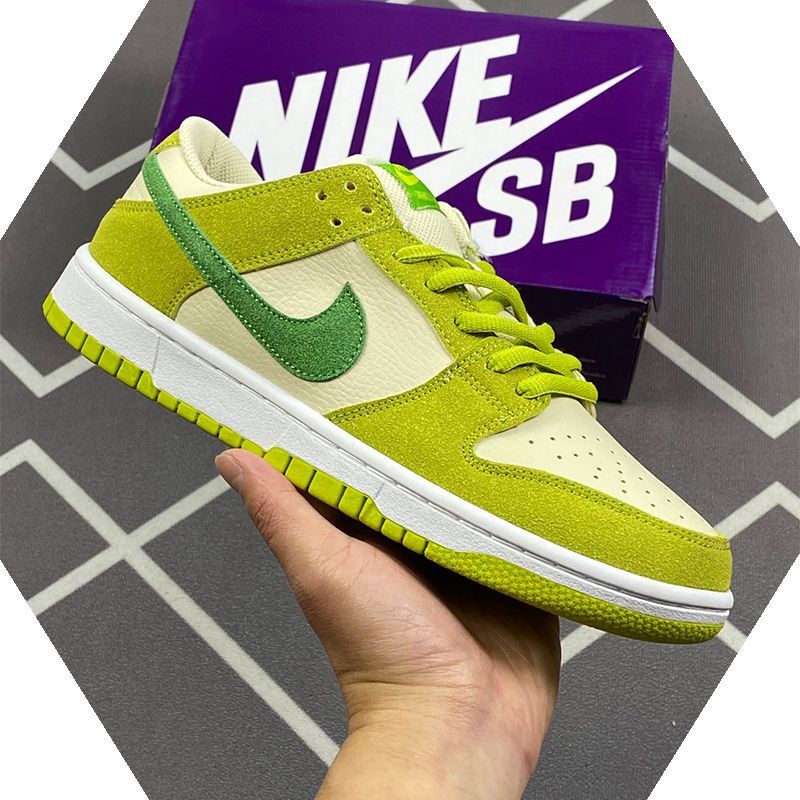 本日の新品は未使用です Nike Dunk SB SB Pro