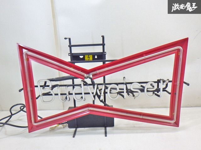 バドワイザー照明看板