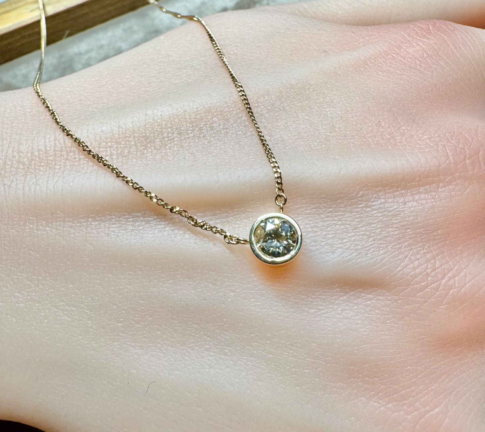大粒✦0.56ct◇K18YG*45*一粒ダイヤモンドネックレスイエローゴールド 