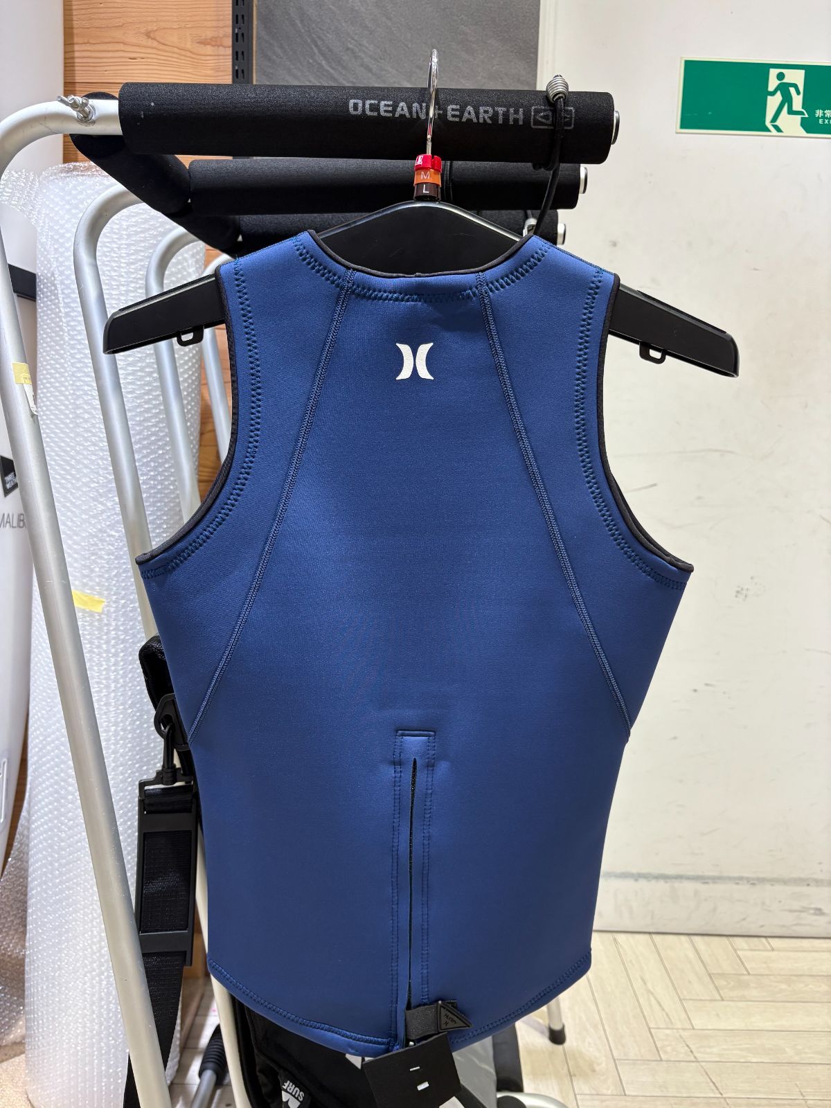 新品未使用品 HURLEY【ベスト】 (水温目安： 22～25℃) MENS ADVANTAGE 