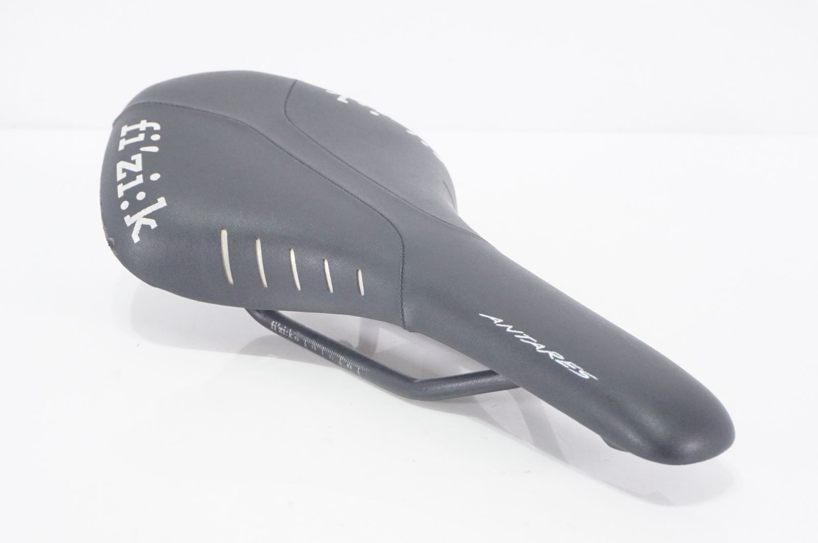 FIZIK 「フィジーク」 ANTARES R7 サドル / バイチャリAKIBA店