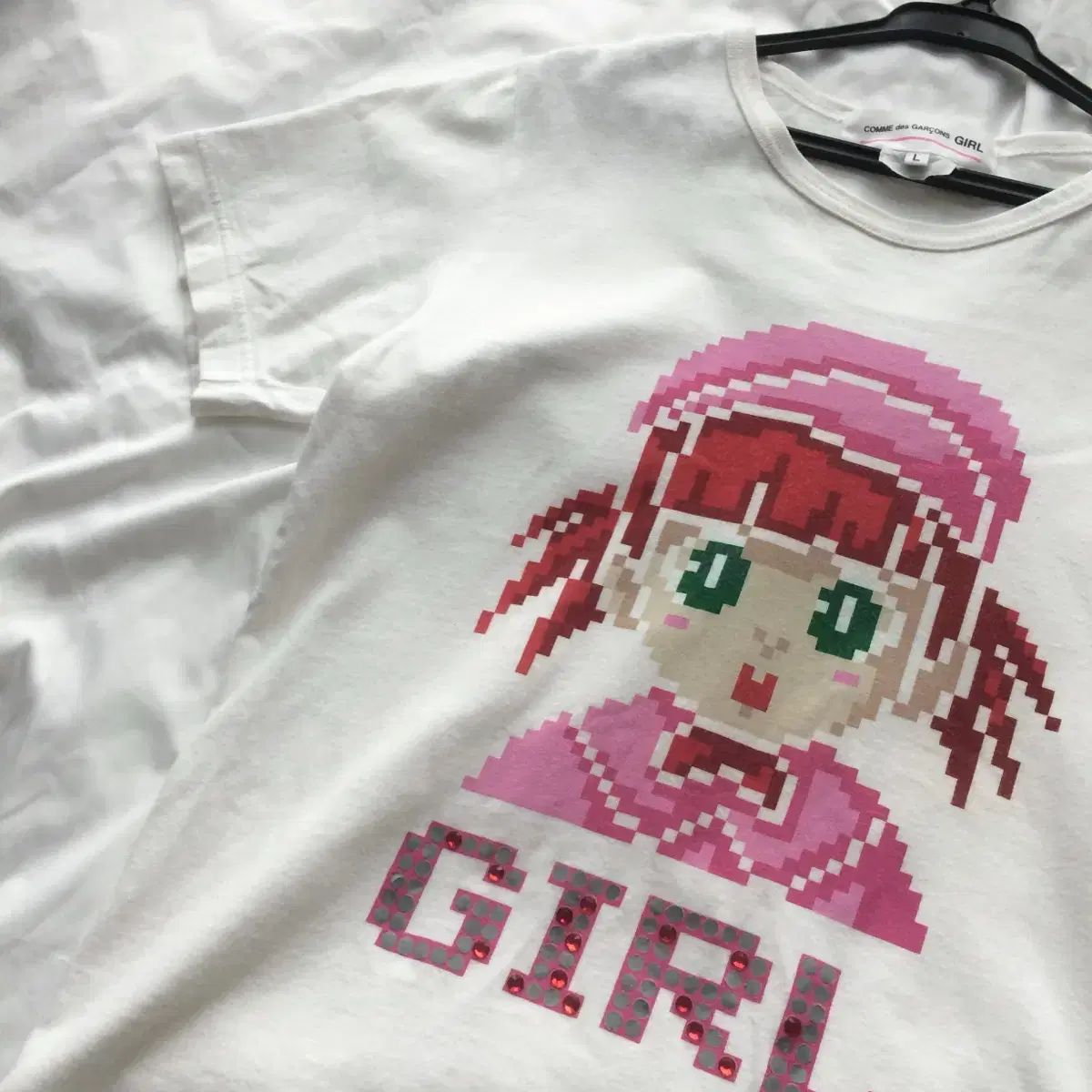 comme des garcons girl tシャツ　アニメ　キャラ　短丈 comme des garcons girl tシャツ アニメ キャラ 短丈 - メルカリ