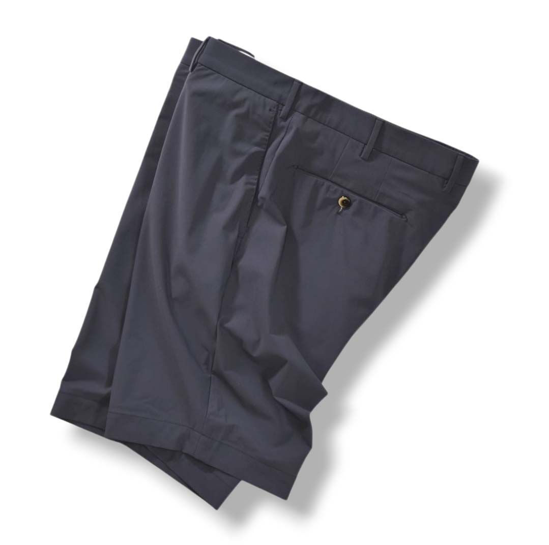 【新品・未使用】PT TORINO ハーフパンツ　ネイビー　ルーマニア製 美品】 ルーマニア製 ピーティートリノ PT TORINO BERMUDA