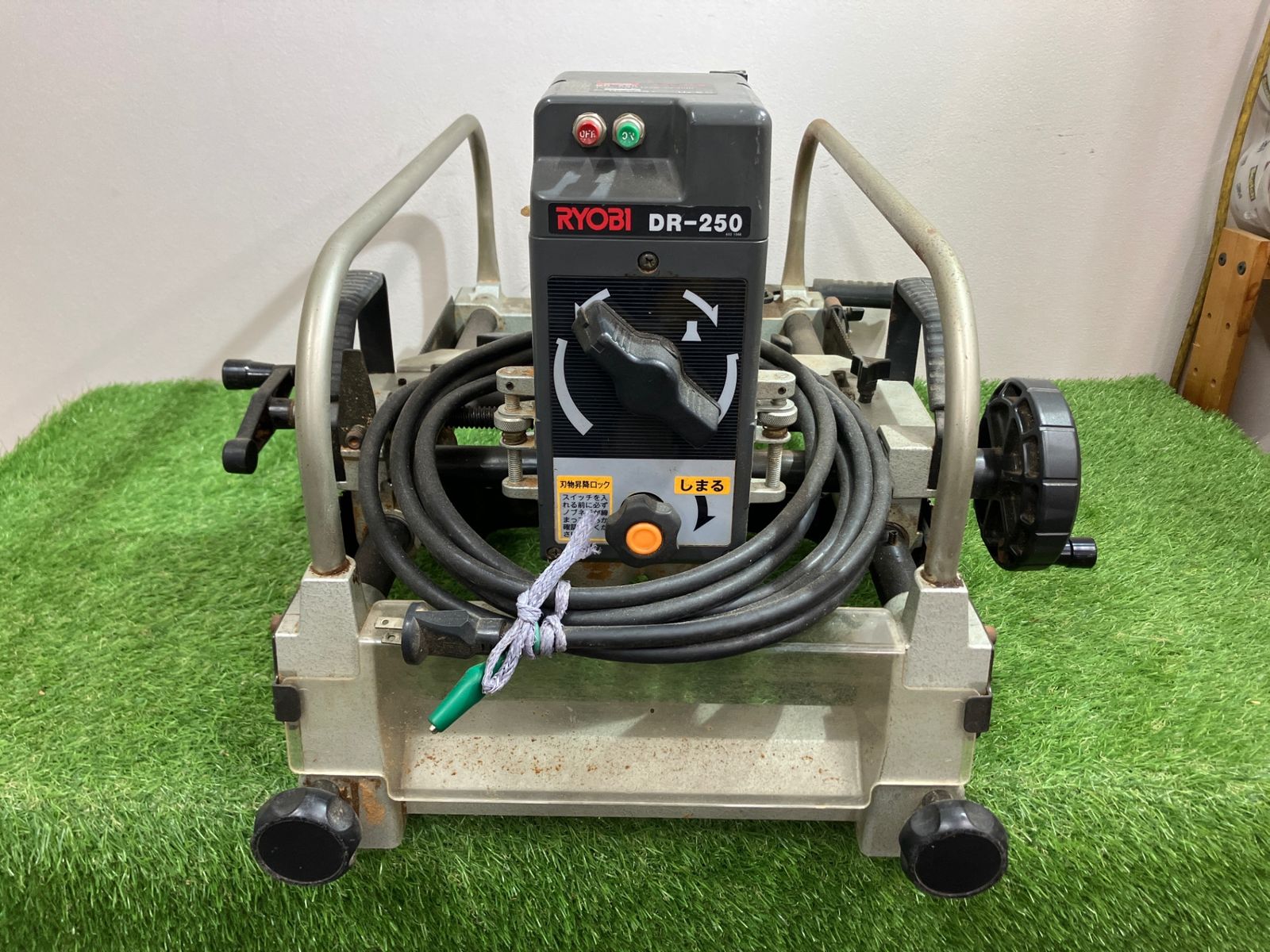 現状品 RYOBI リョービ DR-250N 大入レ加工機 ルーター 面取り 溝切り アクトツール富山店 BY