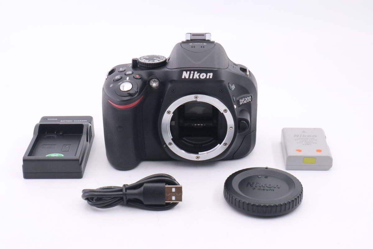 Nikon D5200 ブラック ニコン デジタル一眼 f10494