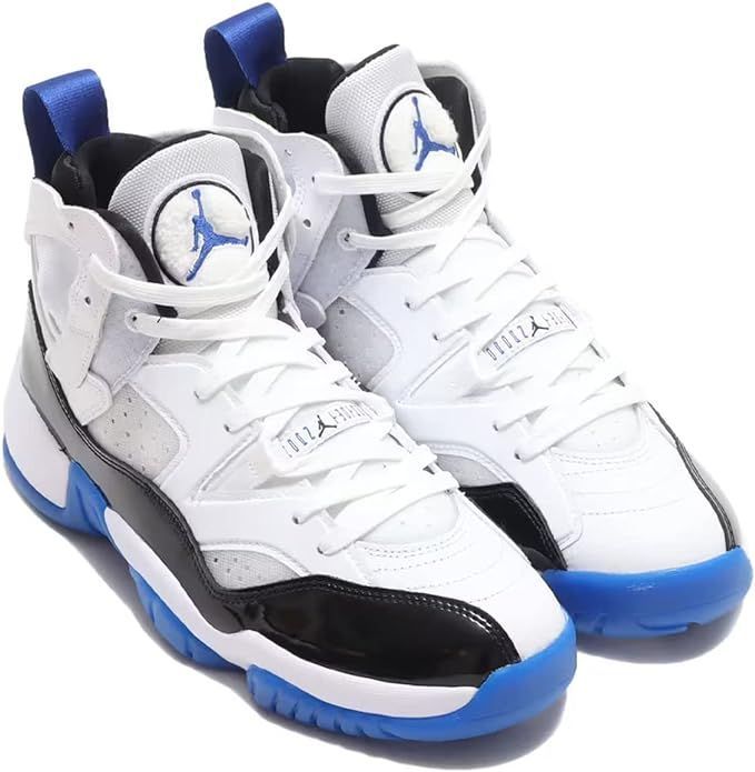 Nike ジャンプマンツートレイ　スニーカー Amazon.co.jp: NIKE ナイキ 27.5cm ジョーダン ジャンプマン ツー トレイ JORDAN Jumpman Two Trey  国内正規品 DO1925 ブラック/トゥルーレッド : ファッション