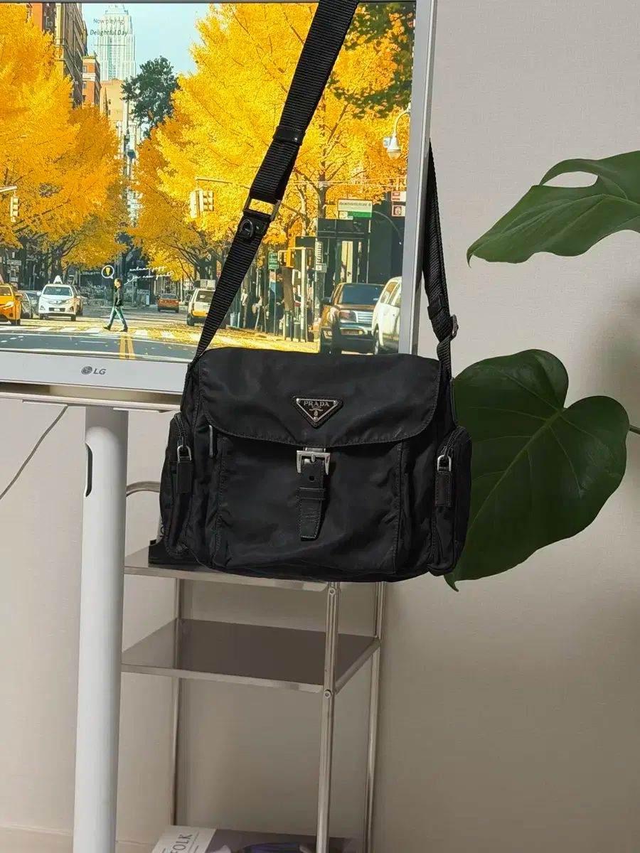 正規品 PRADA ポコノ ナイロン ツーポケット チュウジェバック メッセンジャーバッグ クロスバッグ