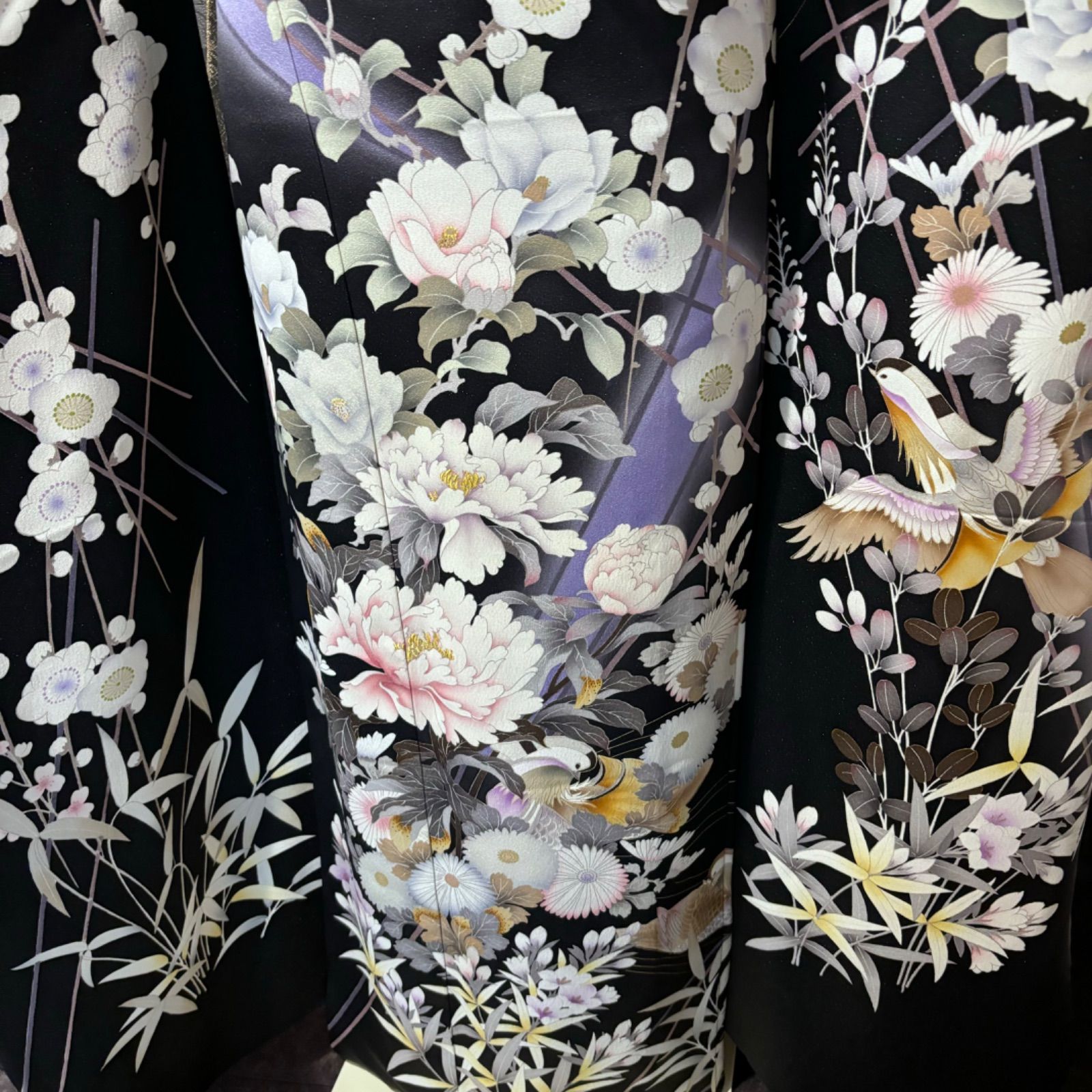 美品　手描き　作家物　銀通し　牡丹　黒地　逸品　振袖　フルセット 振り袖 美品 手描き 作家物 銀通し 牡丹 黒地 逸品 振袖 フルセット