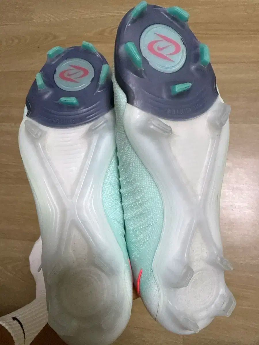 開発 NIKE ナイキ ファントム gx エリート 販売 260