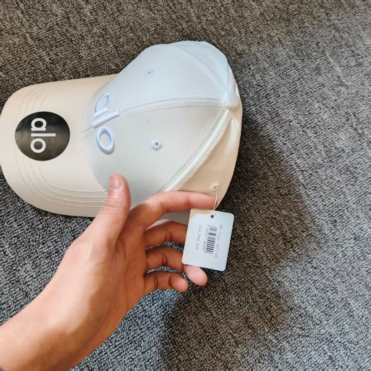 新品未使用 8colors アローヨガ ALO YOGA キャップ 帽子 メンズ
