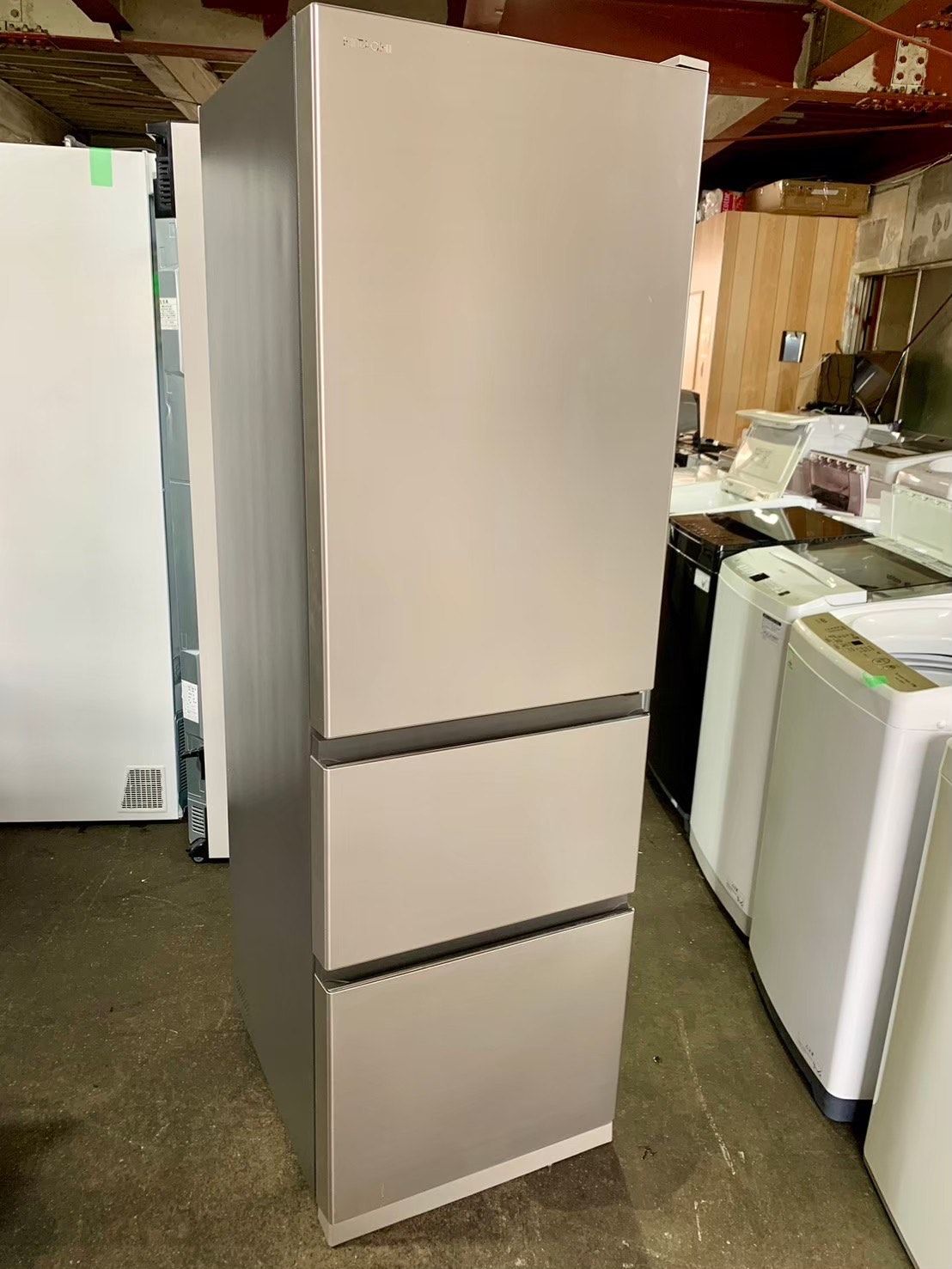 日立 3ドア冷蔵庫 シルバー R-V32KV（N） 日立 3ドア冷蔵庫 シルバー R