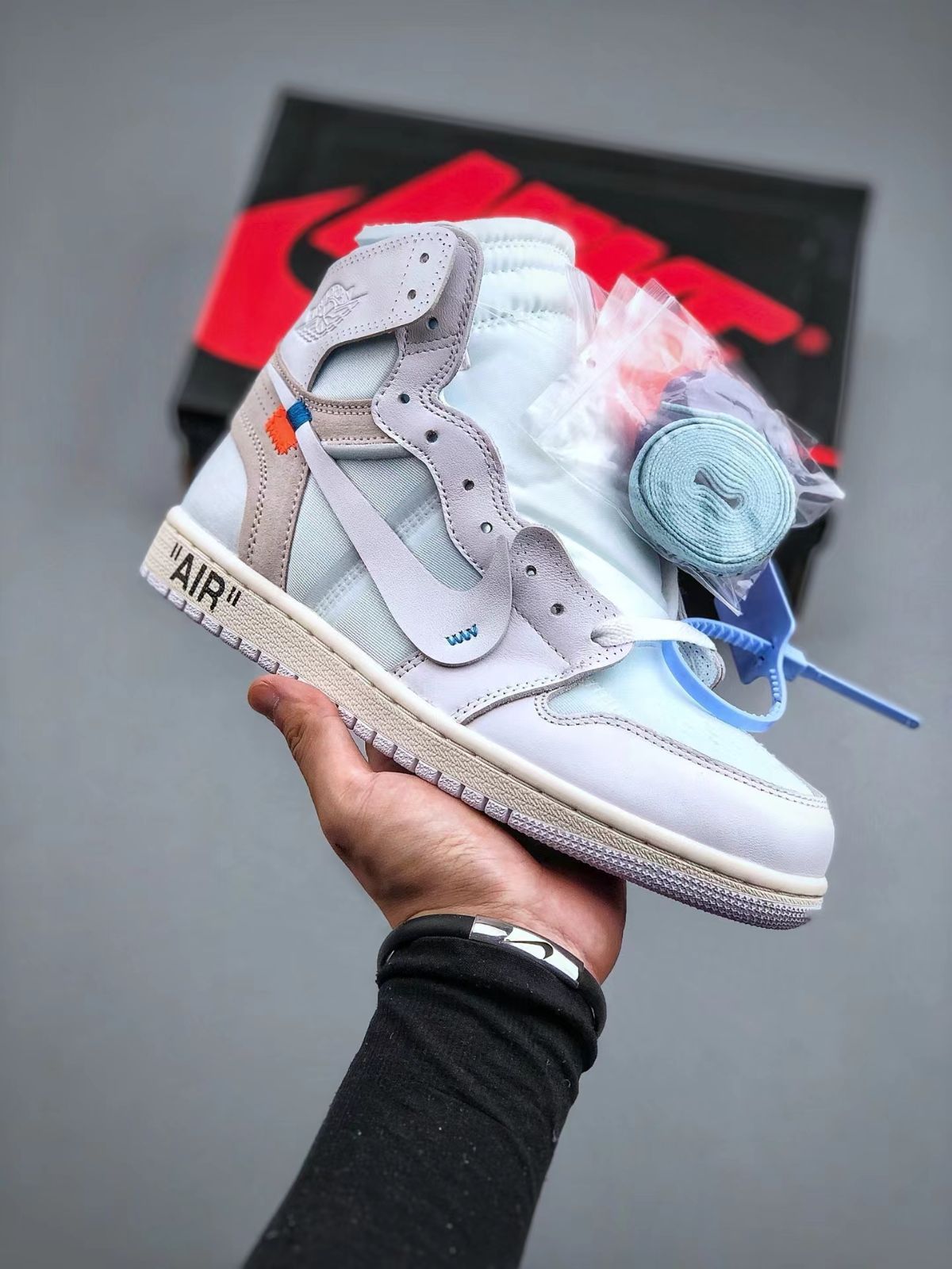 OFF-WHITE X AIR JORDAN 1 RETRO HIGH OG 'WHITE'