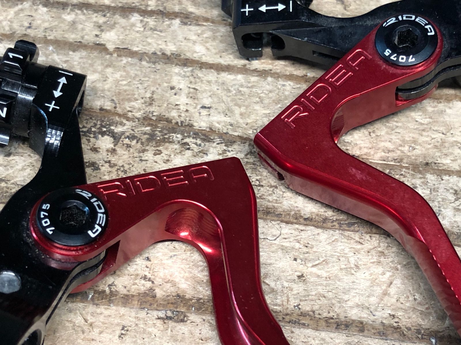 ブレーキレバー Φ22.2