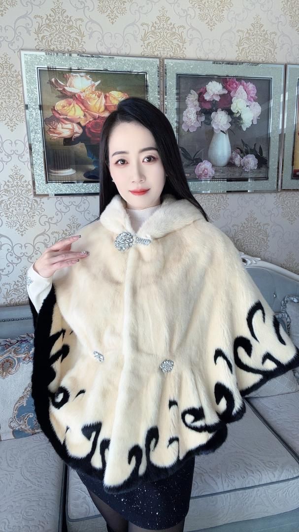 帽子付 優しい雰囲気の大判ミンクファーケープポンチョ毛皮ファー WWW_MORNINGWALKER_COM