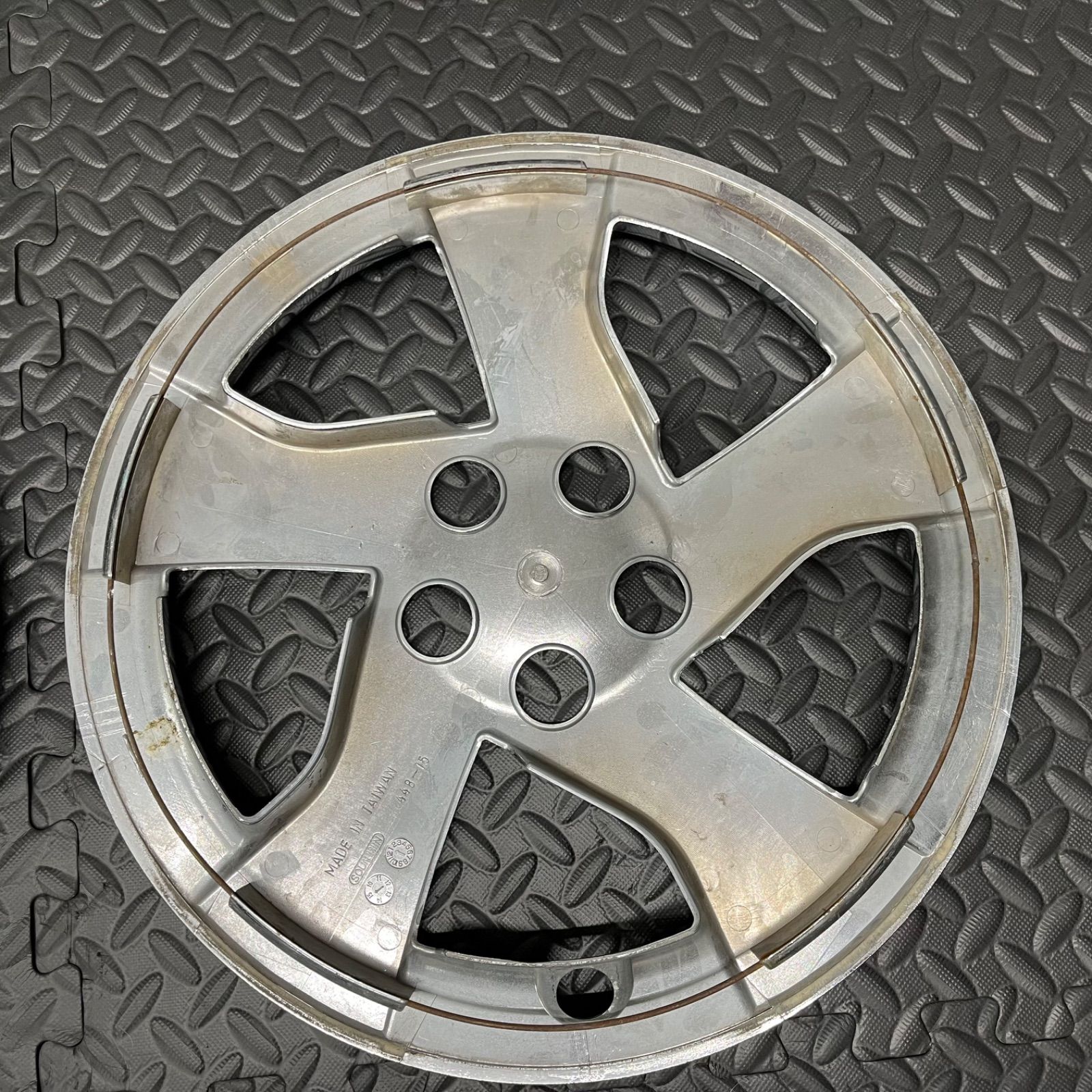 希少 トヨタ プリウス 30系前期 US仕様 メッキホイールキャップ 4枚 