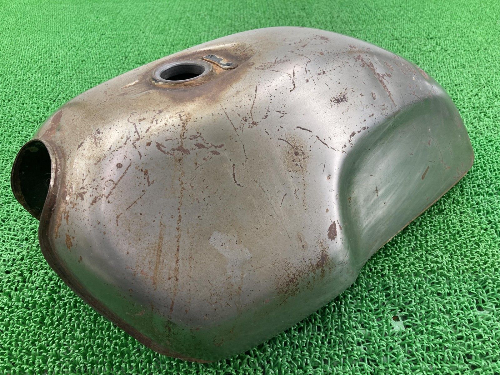 ホークII cb250t cb400t バブ 三段シート 白エナメル Yahoo