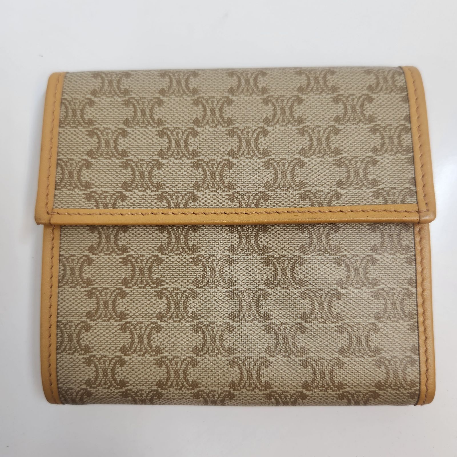 【美品】CELINE セリーヌ マカダム 総柄 トリオンフ 三つ折り財布 極美品】セリーヌ マカダム 総柄 トリオンフ 三つ折り財布