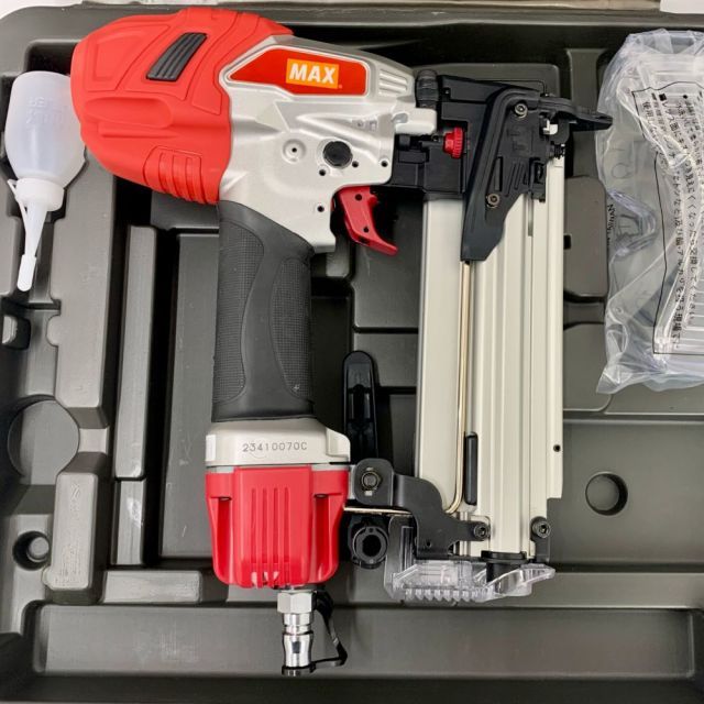 MAX 釘打機
