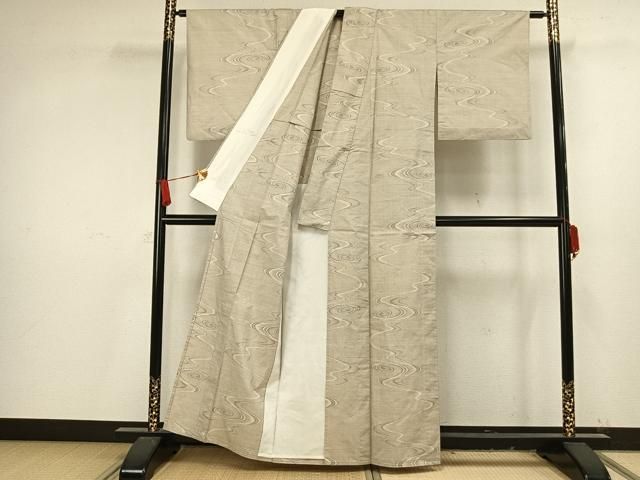 平和屋着物▽本場大島紬　単衣　白大島　9マルキ　流水文　正絹　逸品　AAAV8346fy 平和屋着物▽本場大島紬 単衣 白大島 9マルキ 流水文 正絹 逸品