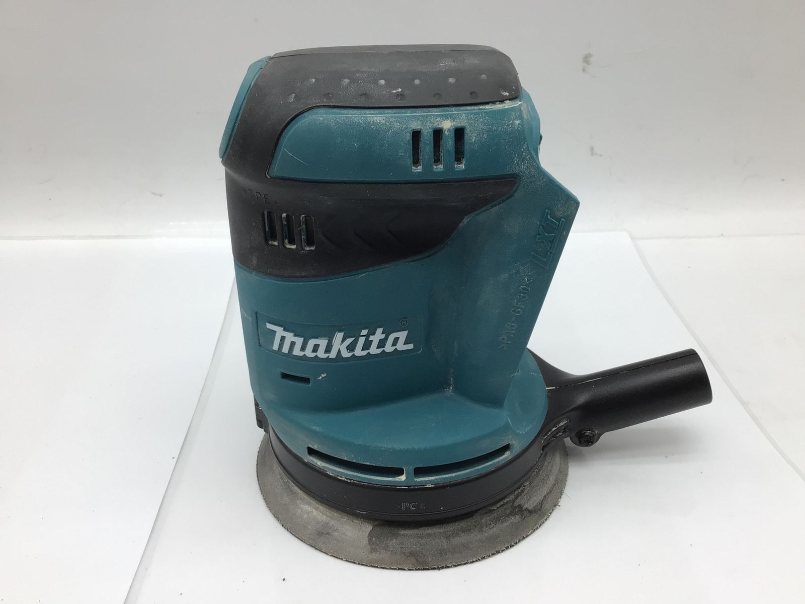 品 Makita マキタ 125mm 18v充電式ランダムオービットサンダ 本体のみ BO180DZ ITM2D6F34A7E エコツール知立店 M02