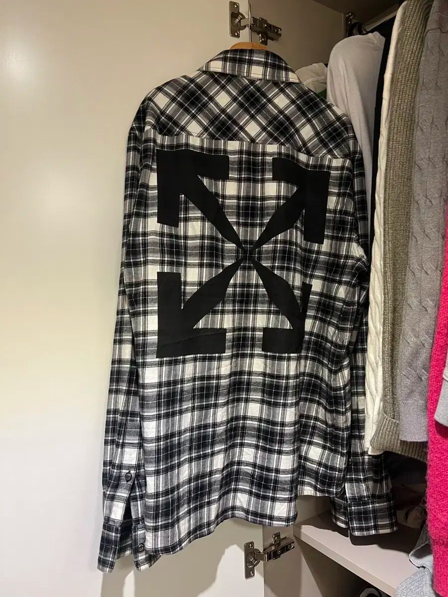 【雷市場（ポンジャン）商品韓国直送】 Off-White(オフホワイト) チェック フランネル シャツ