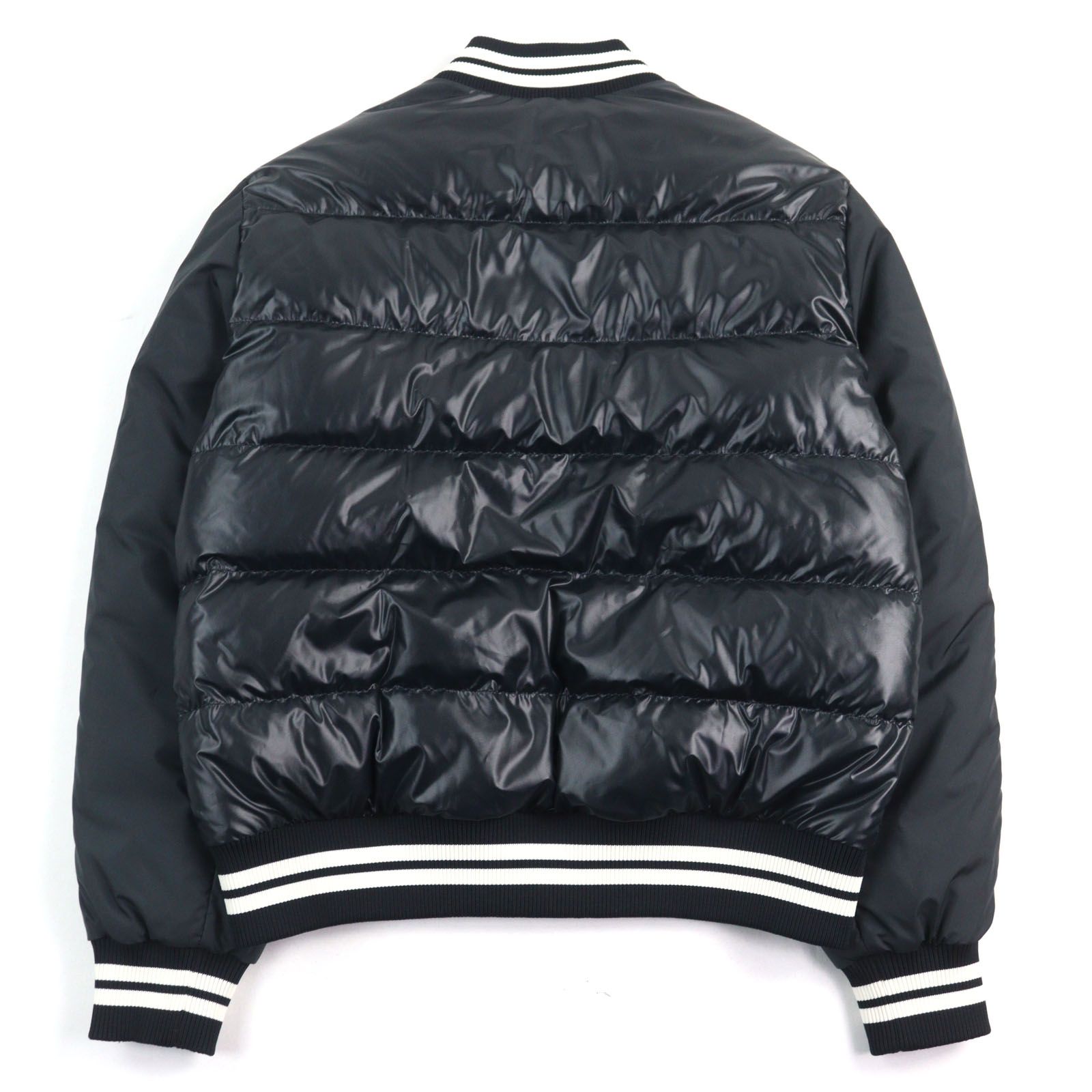 未使用品○MONCLER モンクレール 22-23AW H20911A00106 595ZJ