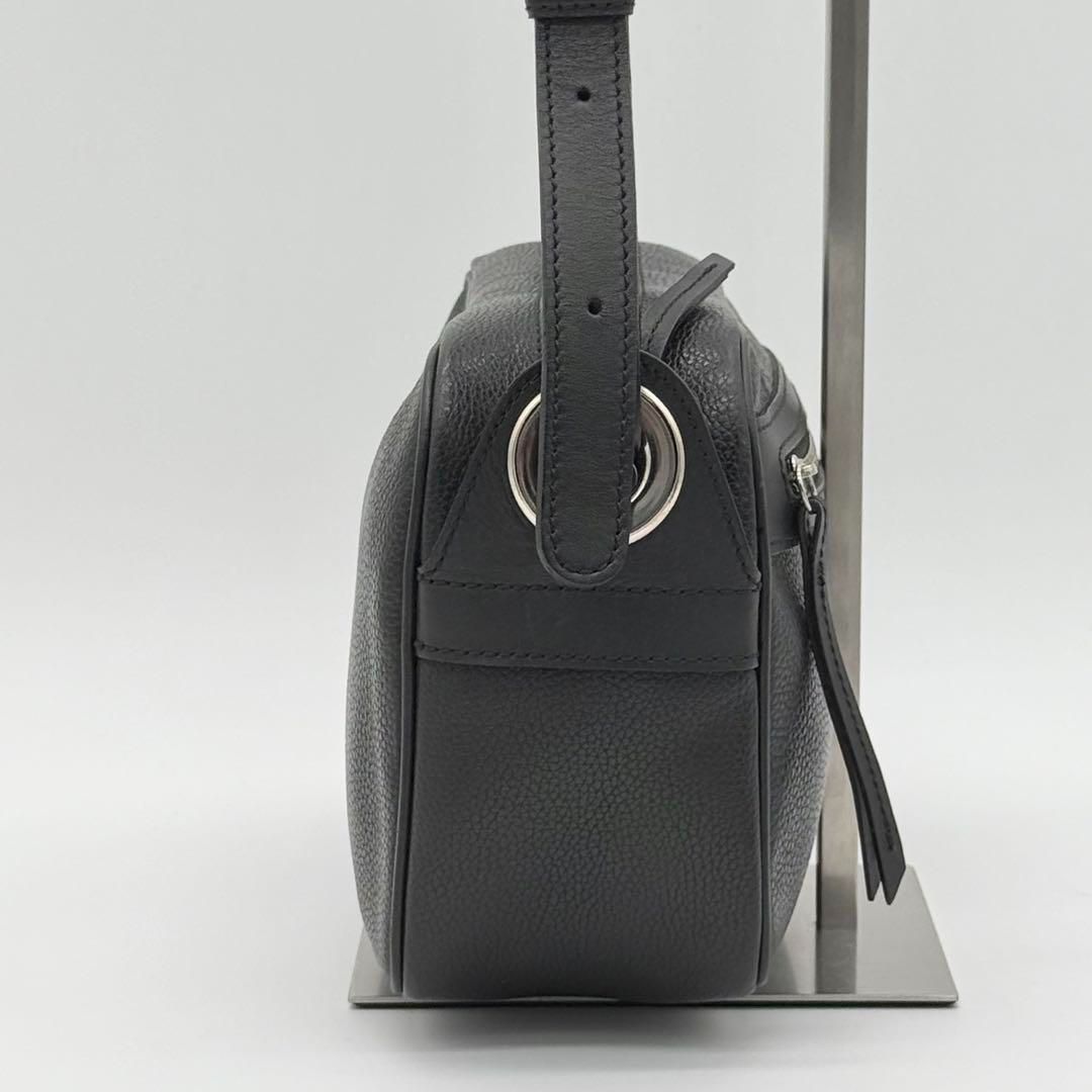【極美品】LONGCHAMP カメラバッグ ショルダーバッグ レザー ブラック 極美品】LONGCHAMP カメラバッグ ショルダーバッグ レザー