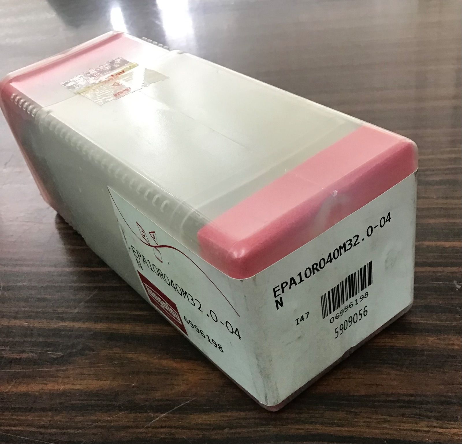 EPA10R040M32.0-04N