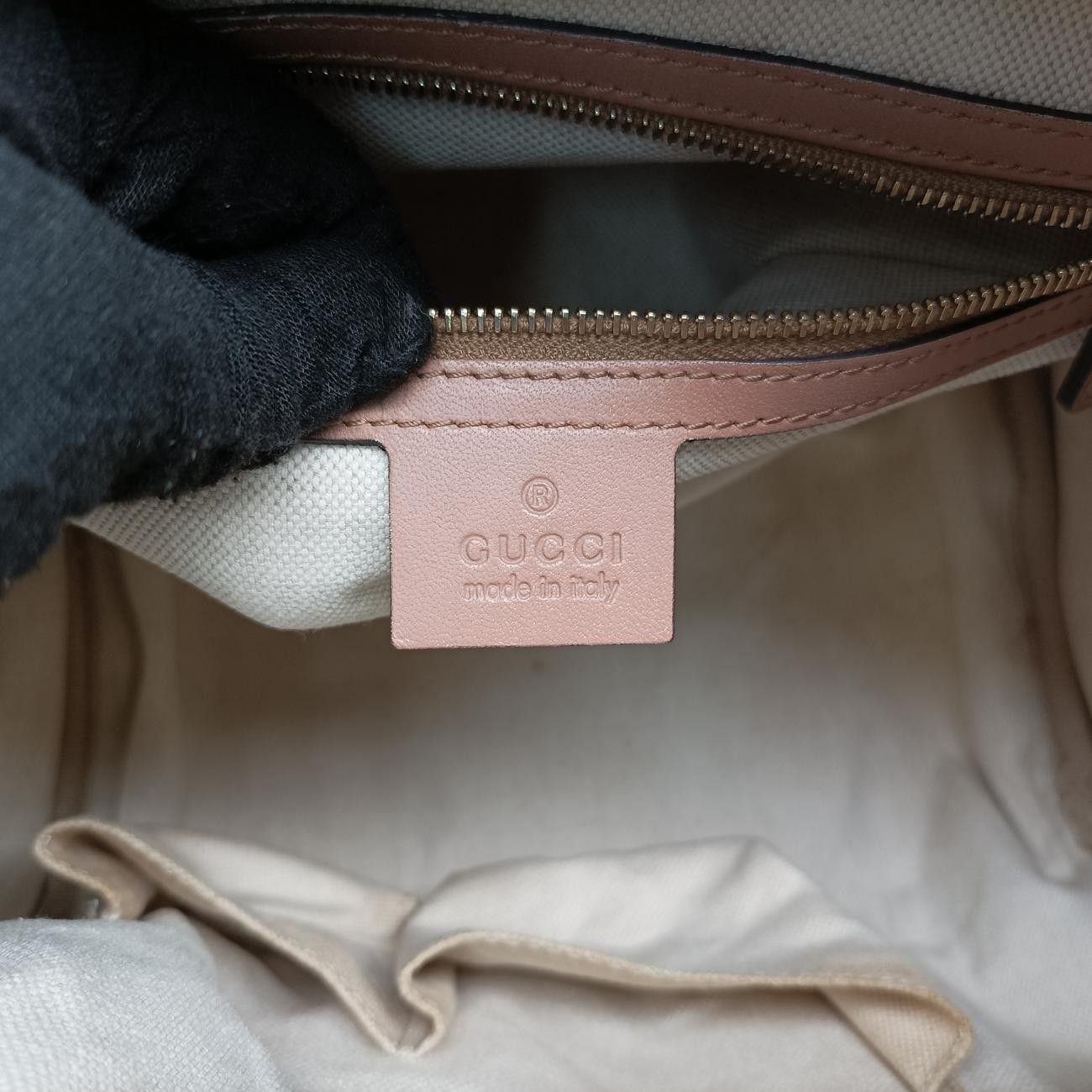 グッチGucciシェリーライン