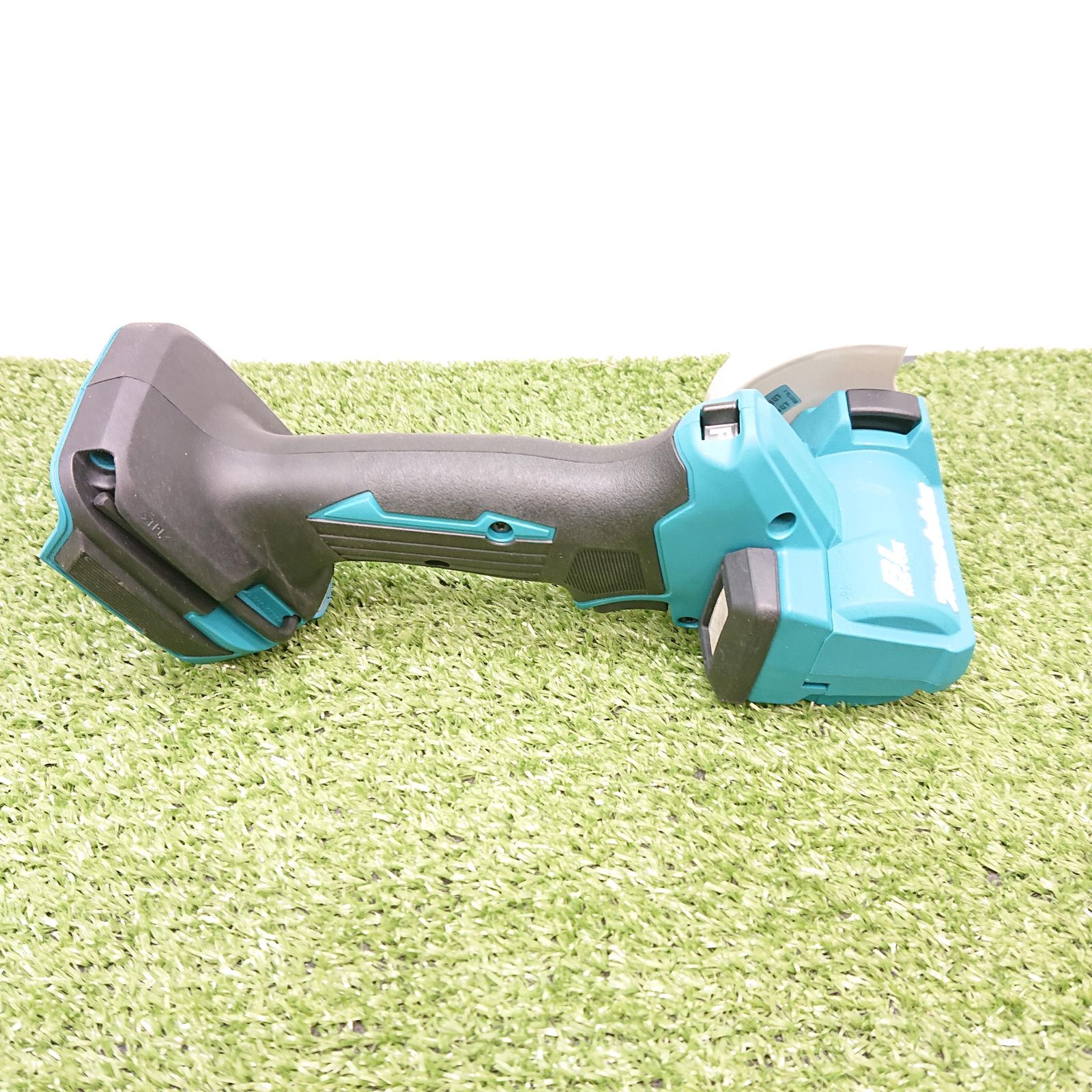 マキタ MC300DZ 76mm充電式コンパクトカッタ 本体のみ 18V 4561