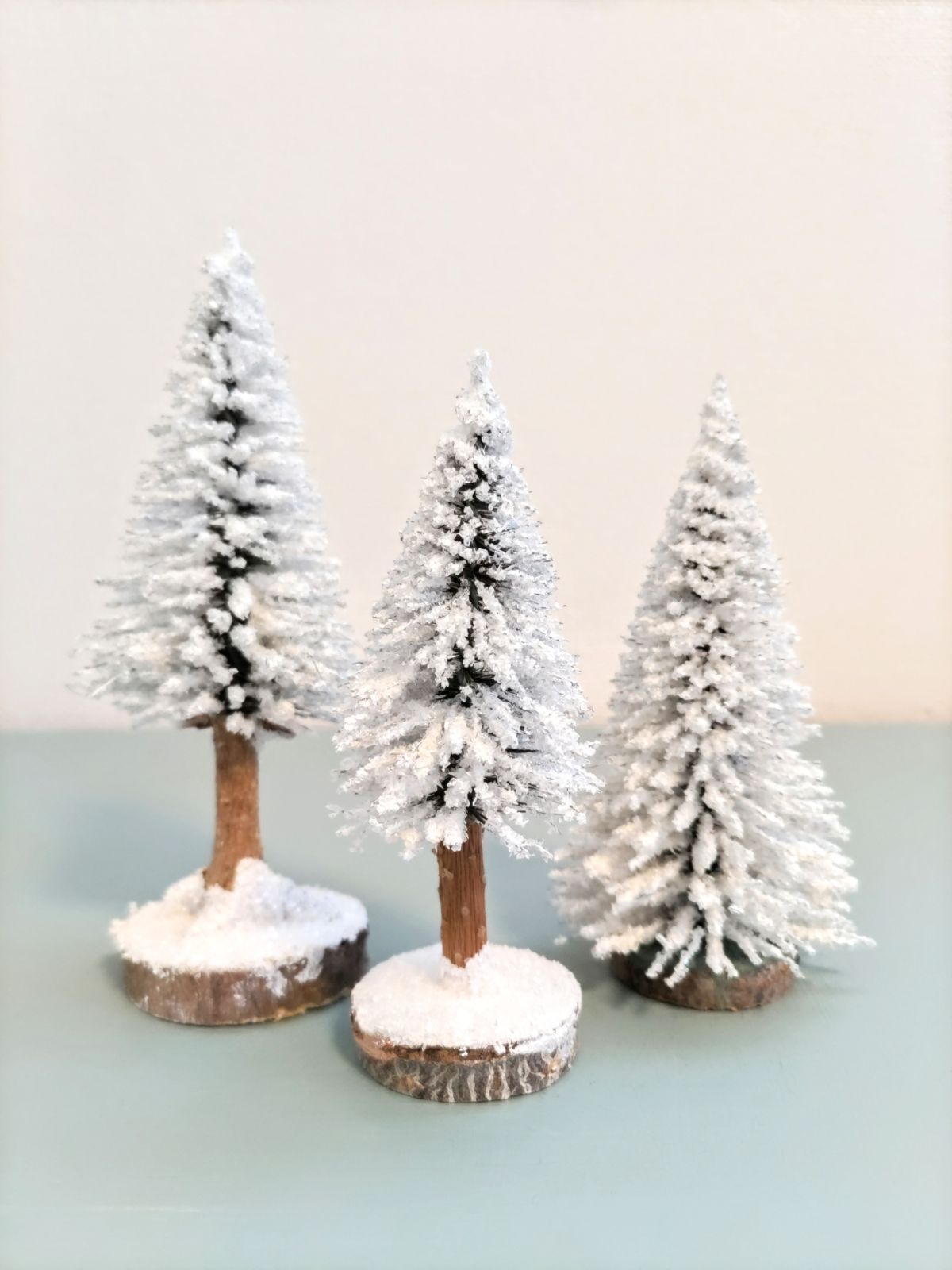 ドイツ工芸品　雪のトウヒ3本セット　木製　ドイツ雑貨　ディスプレイ　木のインテリア