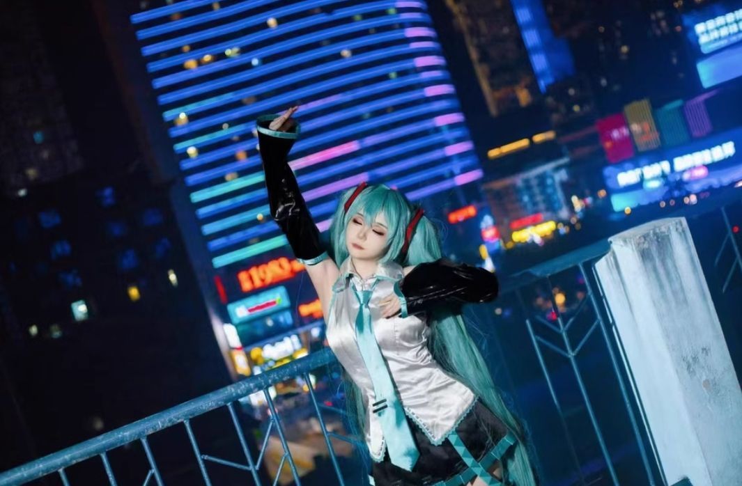 初音ミクコスプレ衣装ボディースーツ演出服アニメボーカロイドシリーズ制服ステージ服変装コスチュームウイッグ付き人気文化祭
