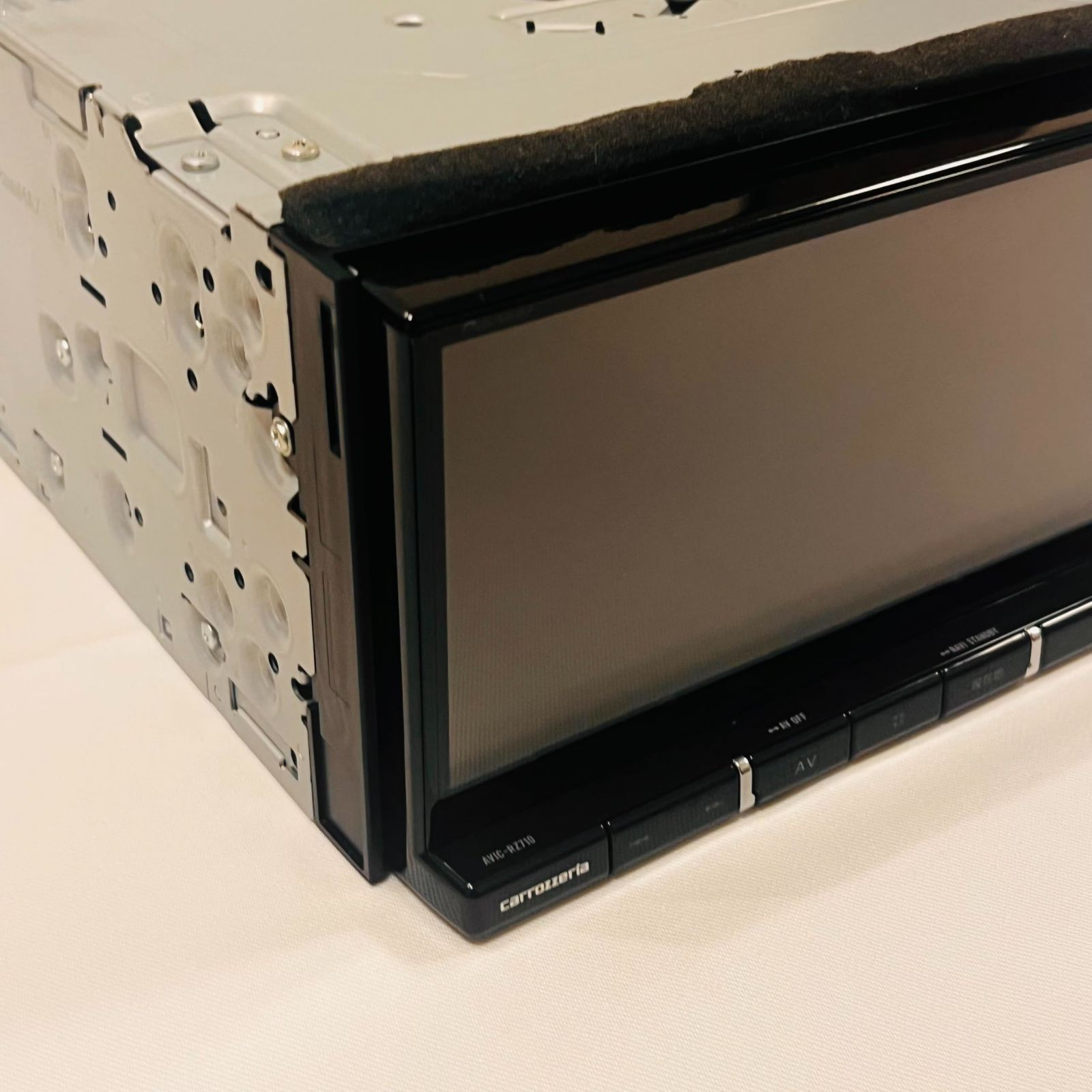 Pioneer カーナビ AVIC-RZ710 7インチ No2536