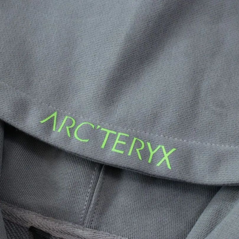 ARCTERYX  PALACE アークテリクス 共同ブランド 半袖  フード付きベスト 男女兼用  トップス メンズ レディース  カジュアル ファッション春 夏 秋 #som041