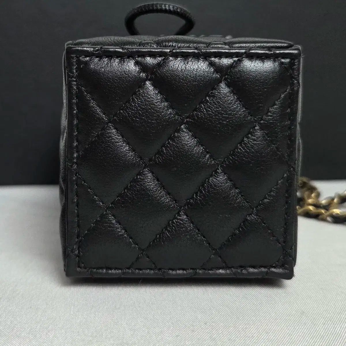 専用出品　早い者勝ち おまけでシャネル巾着もお付けいたします。 早い者勝ち‼️ CHANEL シャネル バケット 巾着 チェーン